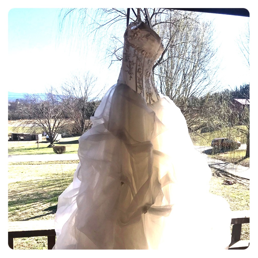 Wedding gown